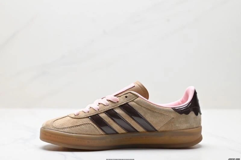 Adidas Gazelle Shoes Seasonal 1448