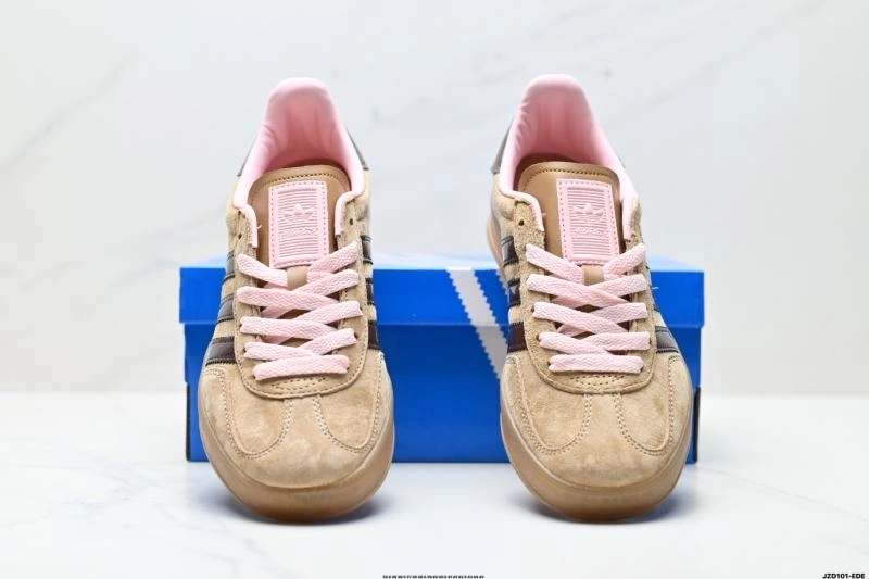 Adidas Gazelle Shoes Seasonal 1448
