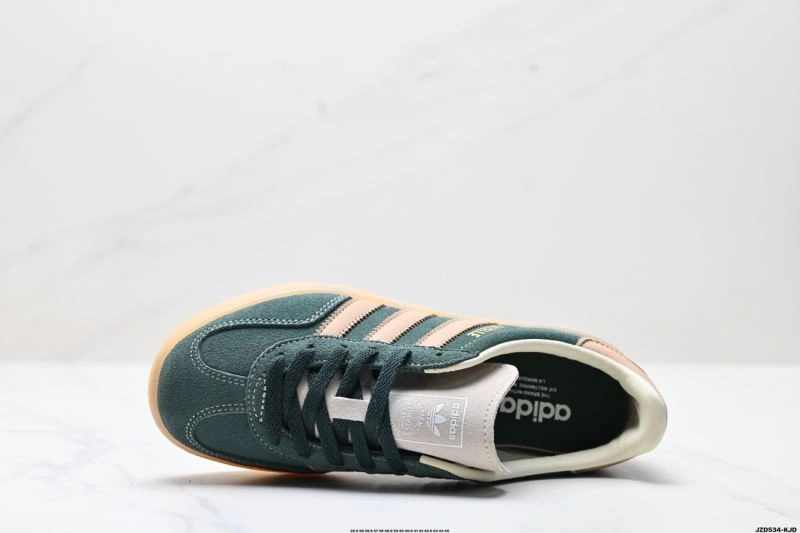 ComfortFit Adidas Gazelle Shoes 1390