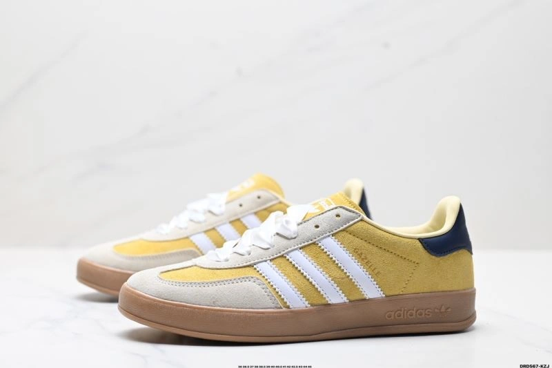 Tailored Adidas Gazelle Shoes 660