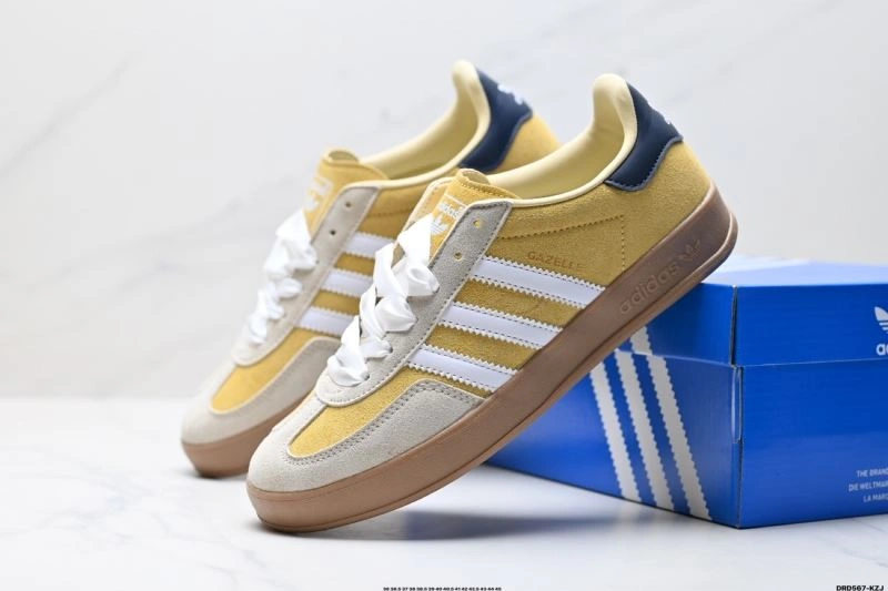Tailored Adidas Gazelle Shoes 660