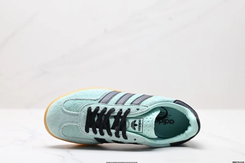 Classic Adidas Gazelle Shoes 637