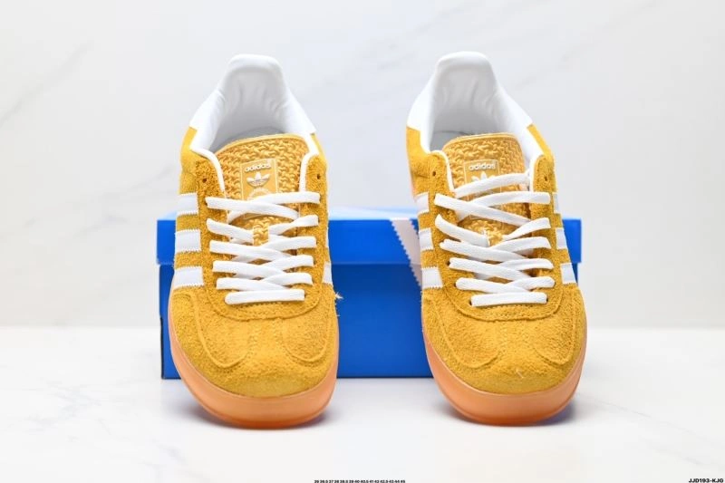 Adidas Gazelle Shoes Chic 632
