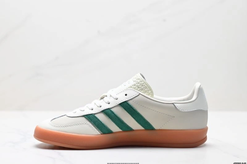 Snug Adidas Gazelle Shoes 635