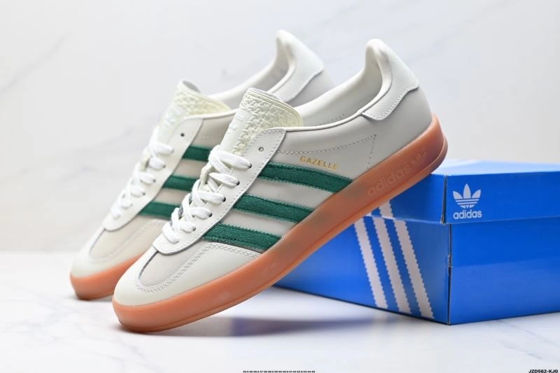 Snug Adidas Gazelle Shoes 635