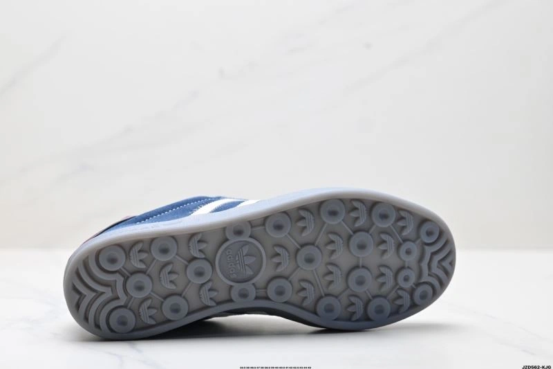 Adidas Gazelle Shoes SmoothTexture 657