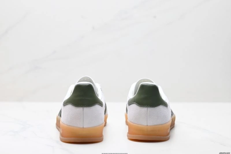 Adidas Gazelle Shoes Seasonal 624