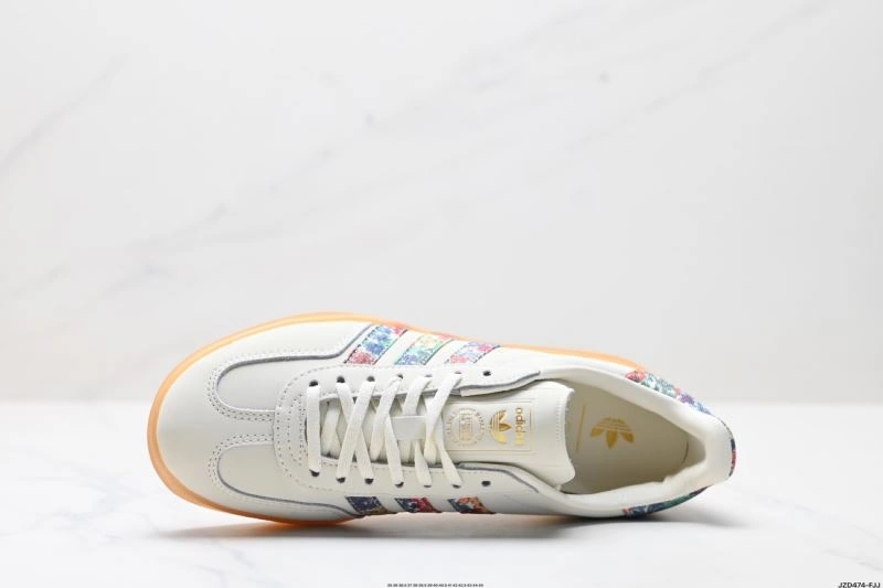 OnTrend Adidas Gazelle Shoes 670