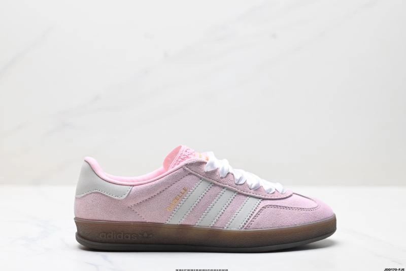 ComfortFit Adidas Gazelle Shoes 590