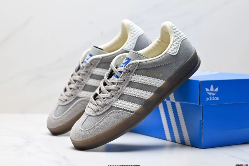 FlexibleFit Adidas Gazelle Shoes 581