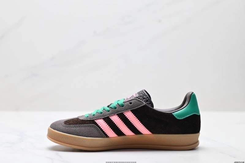 Reliable Adidas Gazelle Shoes 596
