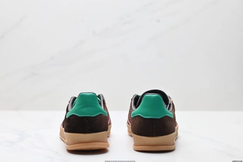 Reliable Adidas Gazelle Shoes 596
