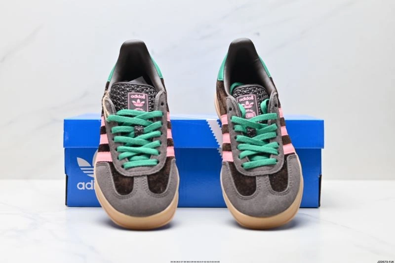 Reliable Adidas Gazelle Shoes 596
