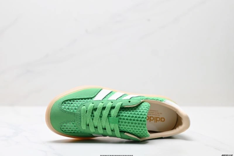Adidas Gazelle Shoes Fashionable 570