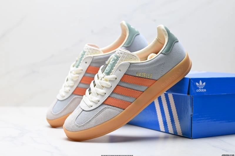 Chic Adidas Gazelle Shoes 560