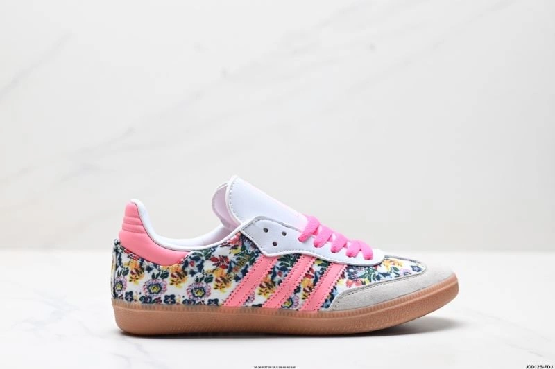 Adidas Gazelle Shoes TimelessDesign 562