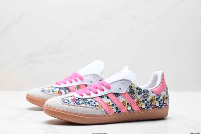 Adidas Gazelle Shoes TimelessDesign 562