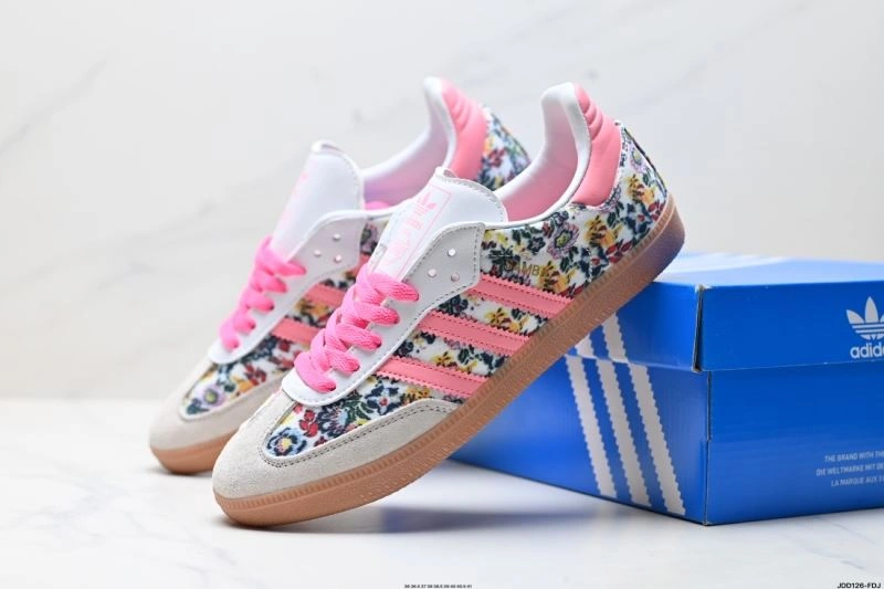 Adidas Gazelle Shoes TimelessDesign 562