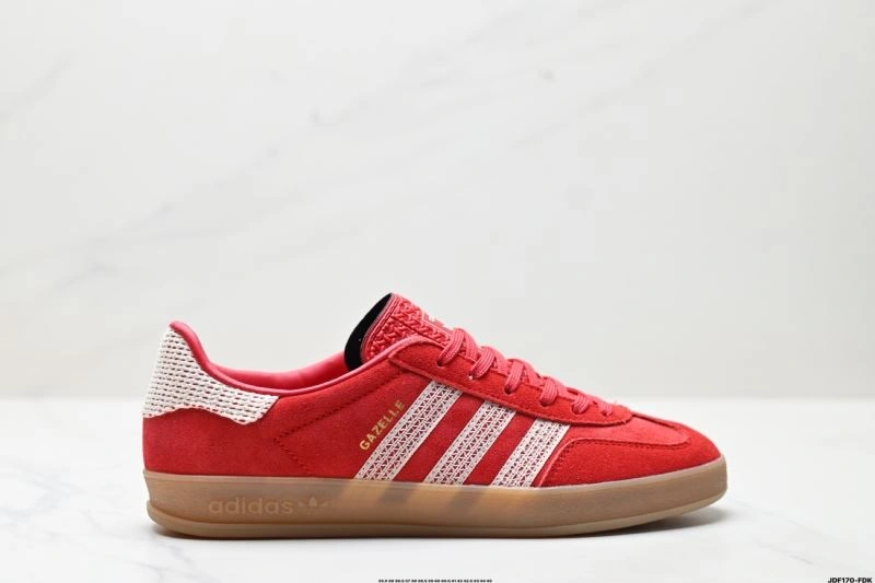 Chic Adidas Gazelle Shoes 576