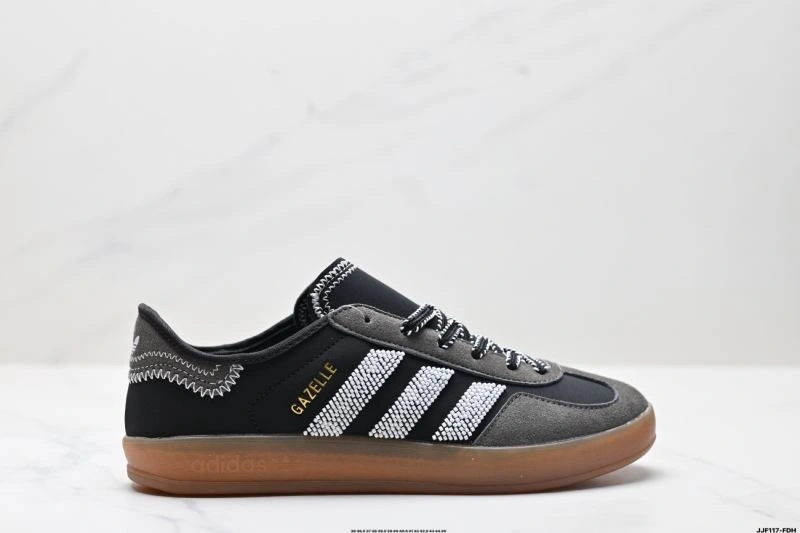 SoftTouch Adidas Gazelle Shoes 628