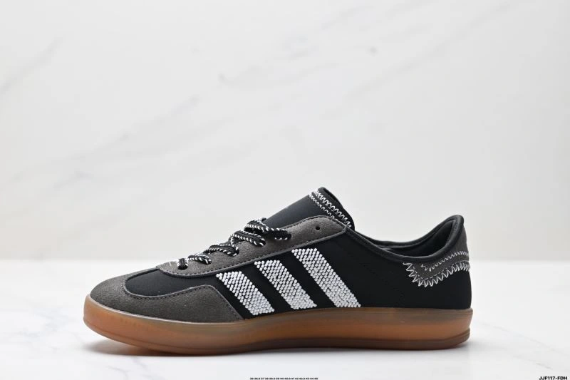SoftTouch Adidas Gazelle Shoes 628