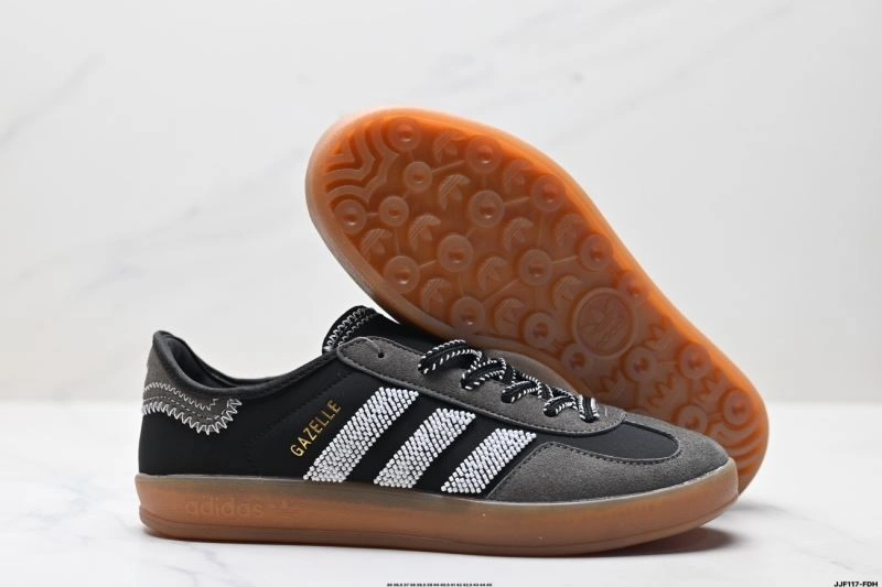 SoftTouch Adidas Gazelle Shoes 628