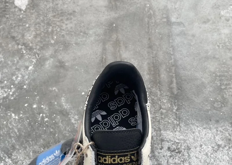 Casual Adidas Handball Shoes 16113
