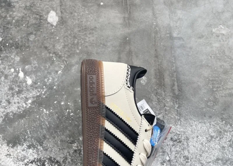 Casual Adidas Handball Shoes 16113