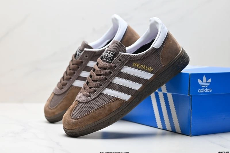 Adidas Handball Shoes EyeCatching 1317