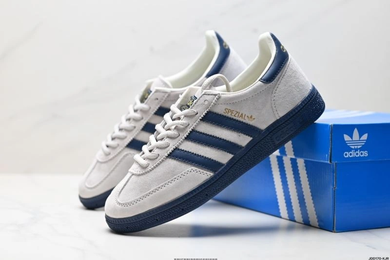 Compact Adidas Handball Shoes 537