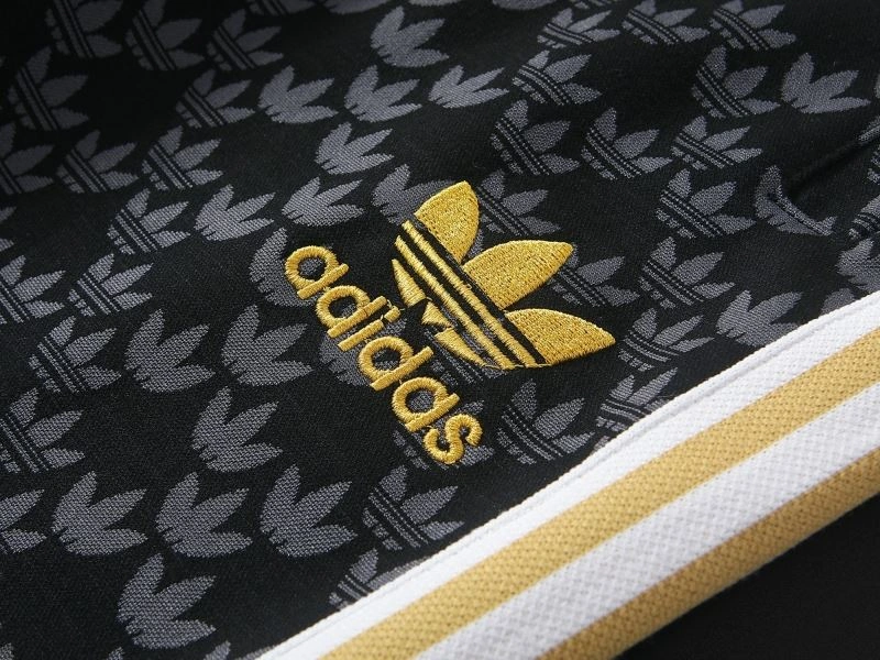 EyeCatching Adidas Long Suits 94943