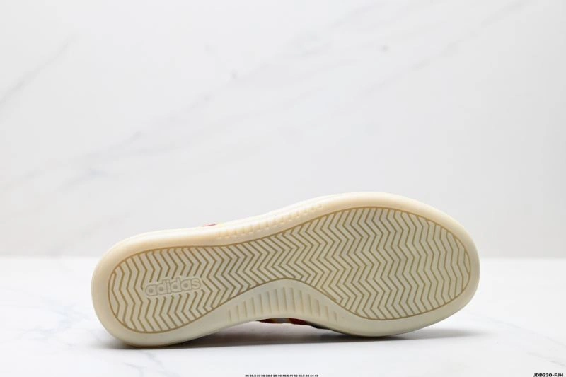 Cozy Adidas Other Shoes 392