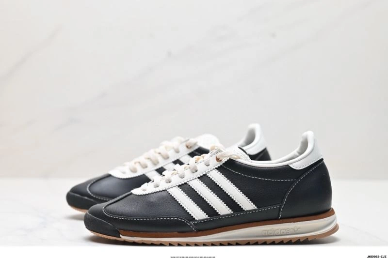 Snug Adidas SL Shoes 958