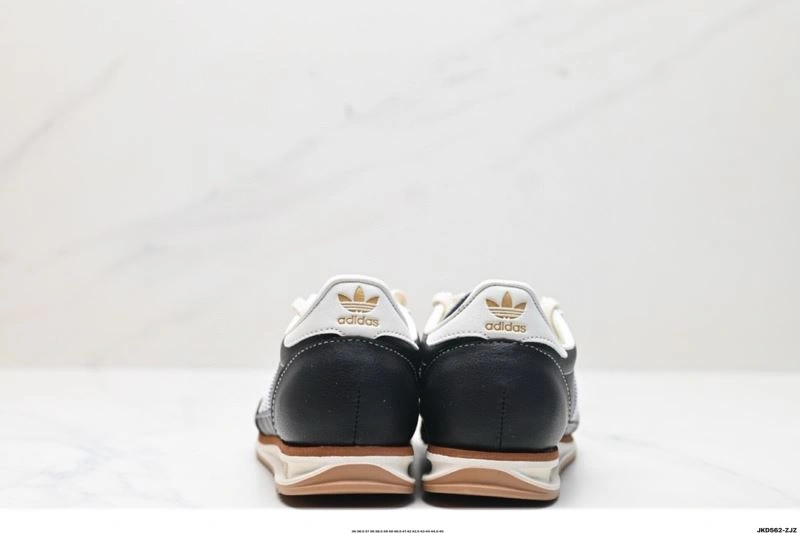 Snug Adidas SL Shoes 958