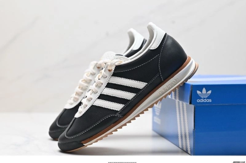 Snug Adidas SL Shoes 958