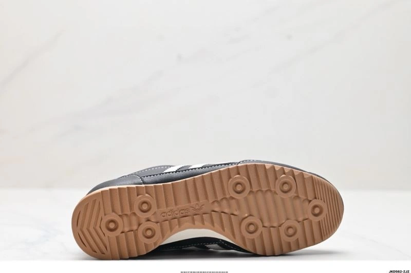 Snug Adidas SL Shoes 958