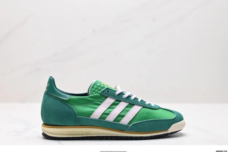 Adidas SL Shoes TimelessDesign 961