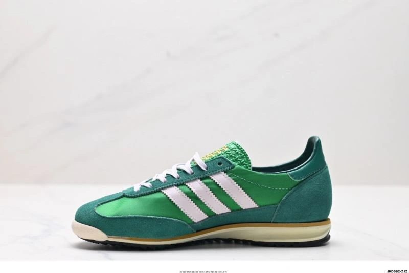 Adidas SL Shoes TimelessDesign 961