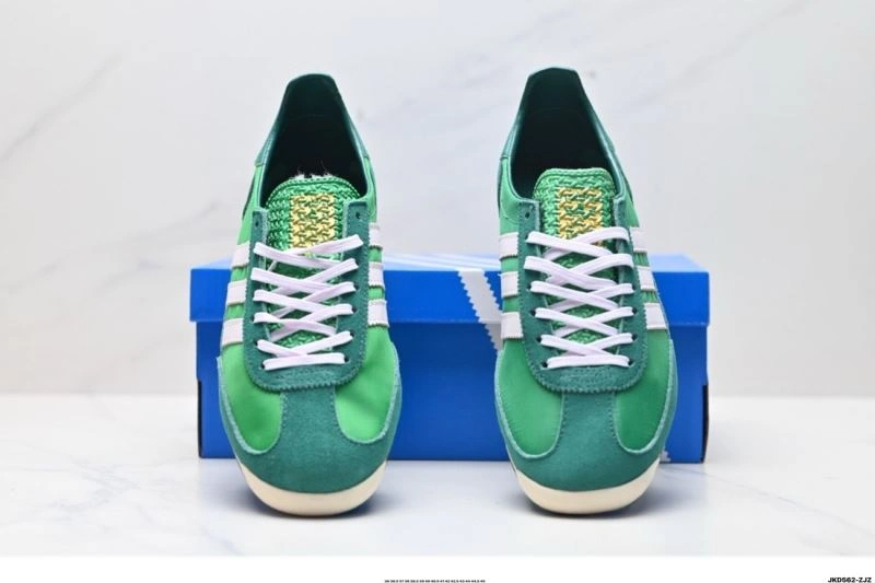 Adidas SL Shoes TimelessDesign 961