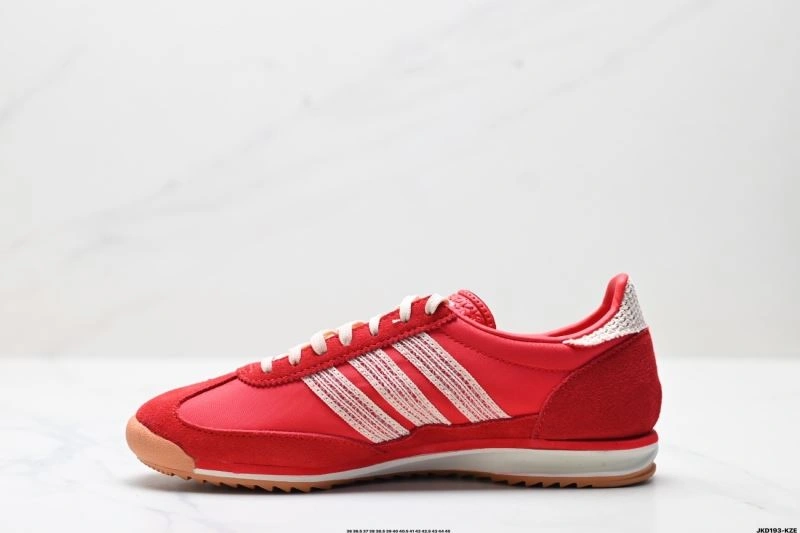Compact Adidas SL Shoes 204