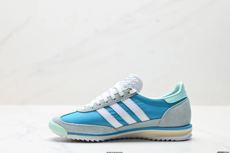 Compact Adidas SL Shoes 205