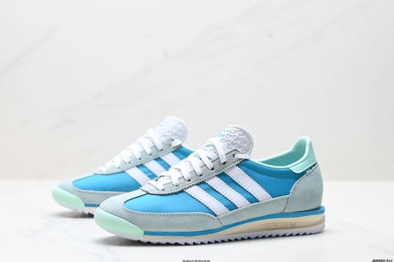 Compact Adidas SL Shoes 205