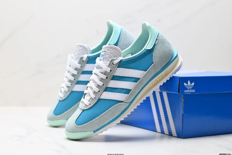 Compact Adidas SL Shoes 205