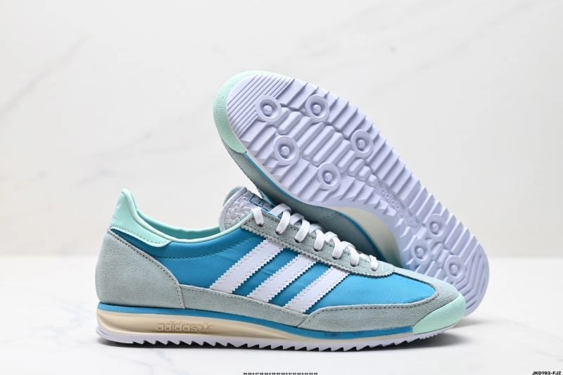 Functional Adidas SL Shoes 186