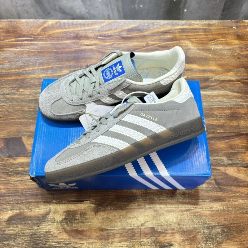 WrinkleFree Adidas Samba Shoes 16121