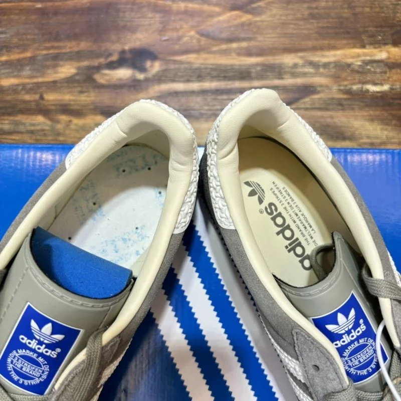 WrinkleFree Adidas Samba Shoes 16121