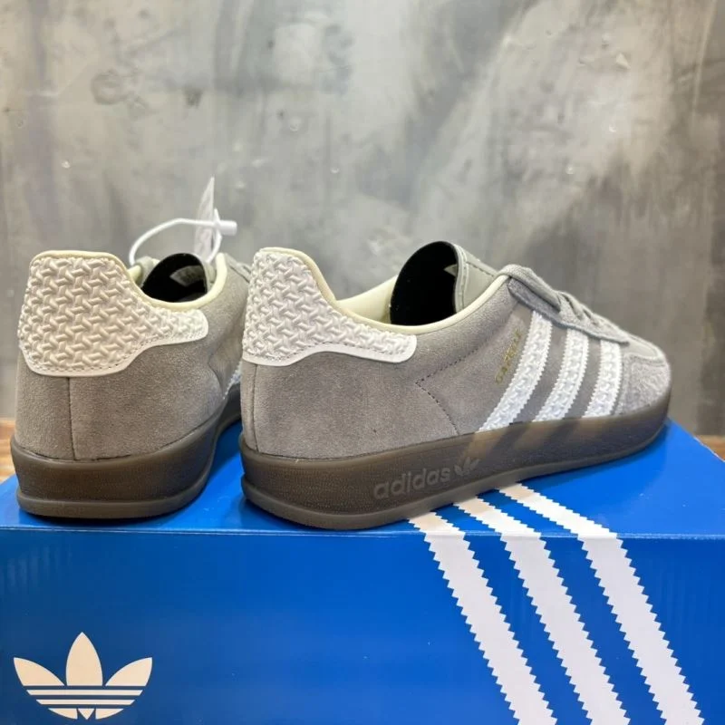 WrinkleFree Adidas Samba Shoes 16121