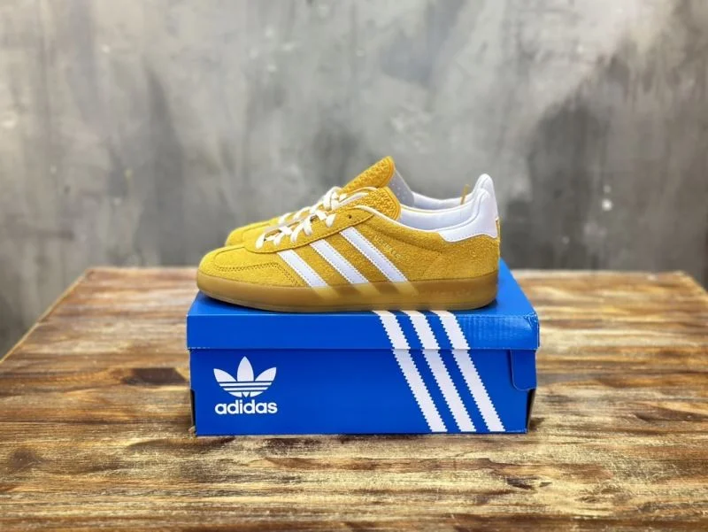 Contemporary Adidas Samba Shoes 16100