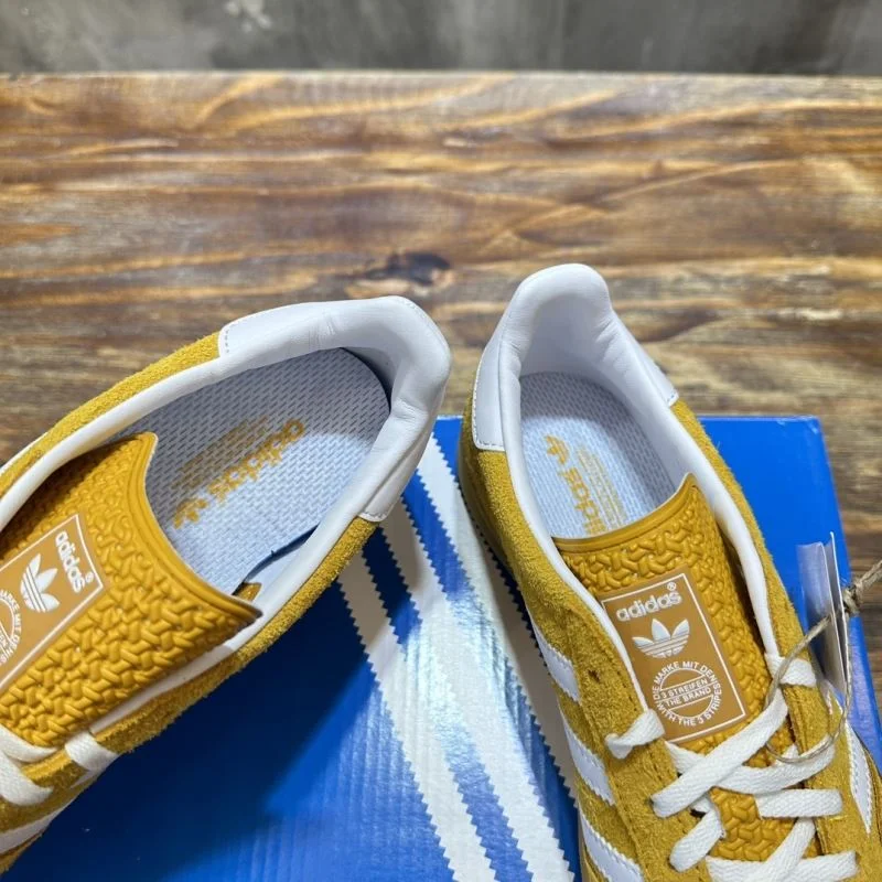 Contemporary Adidas Samba Shoes 16100