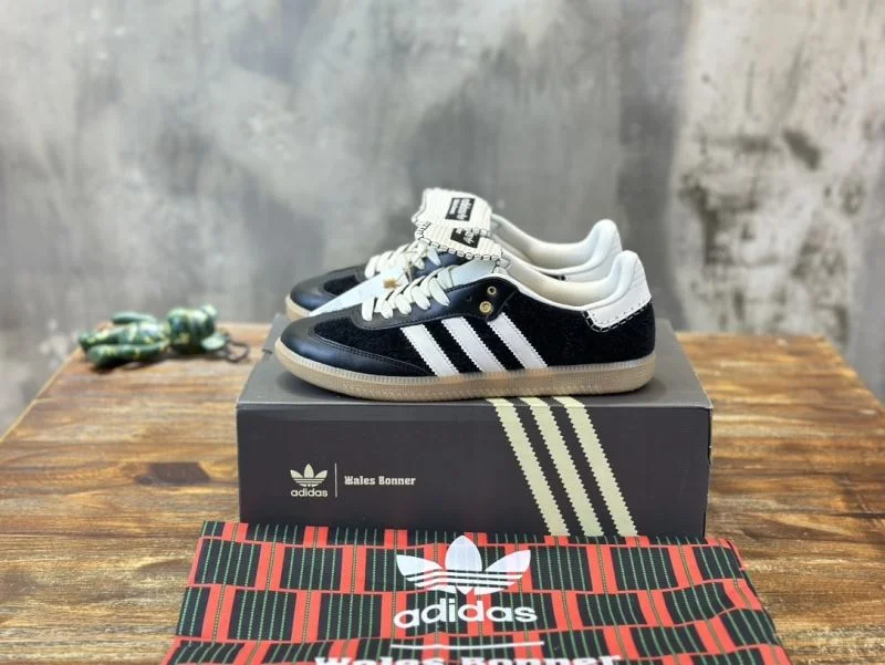 Adidas Samba Shoes Trendsetting 16093